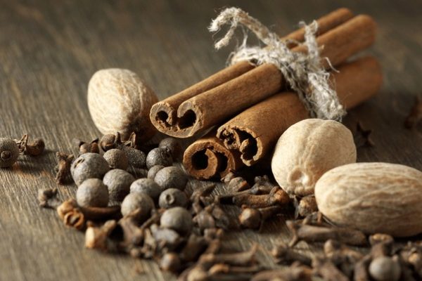 cinnamon-nutmeg-allspice-cloves-on-600nw-163916762